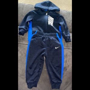 Nike Dri-fit matching sweat outfit